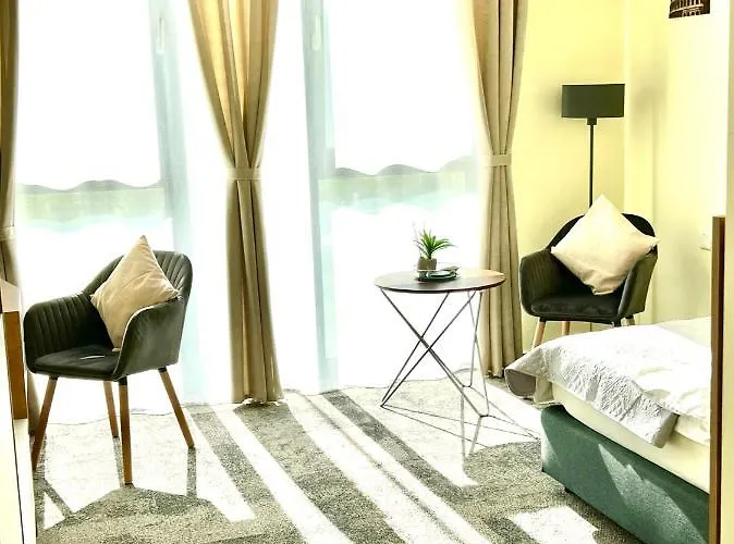 Likedaheim روزباخ فور دير هُوِّه